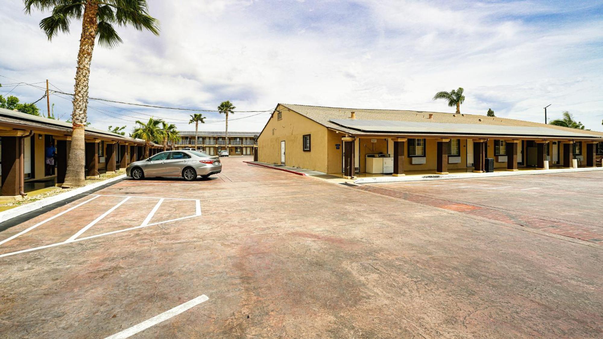 Americas Best Value Inn, Antioch Exteriör bild