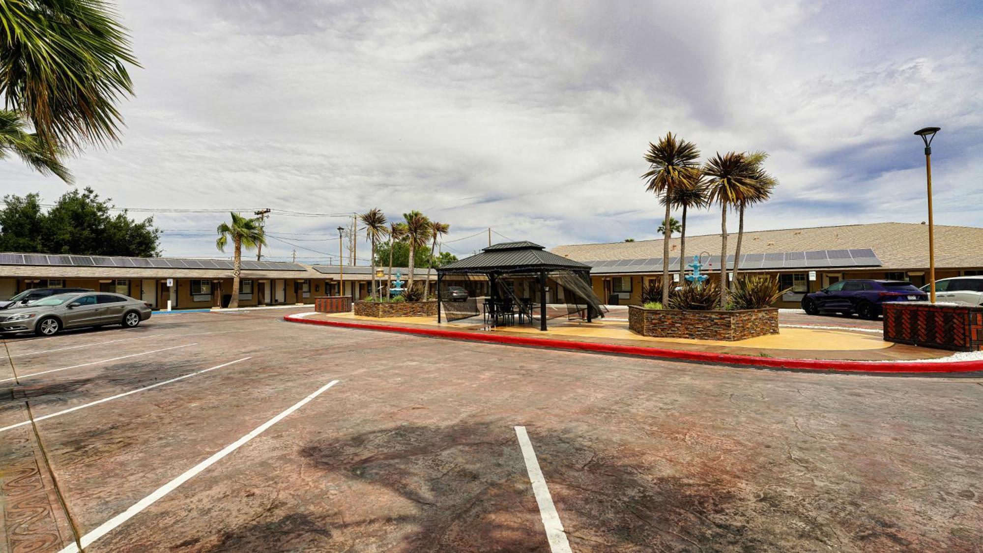 Americas Best Value Inn, Antioch Exteriör bild