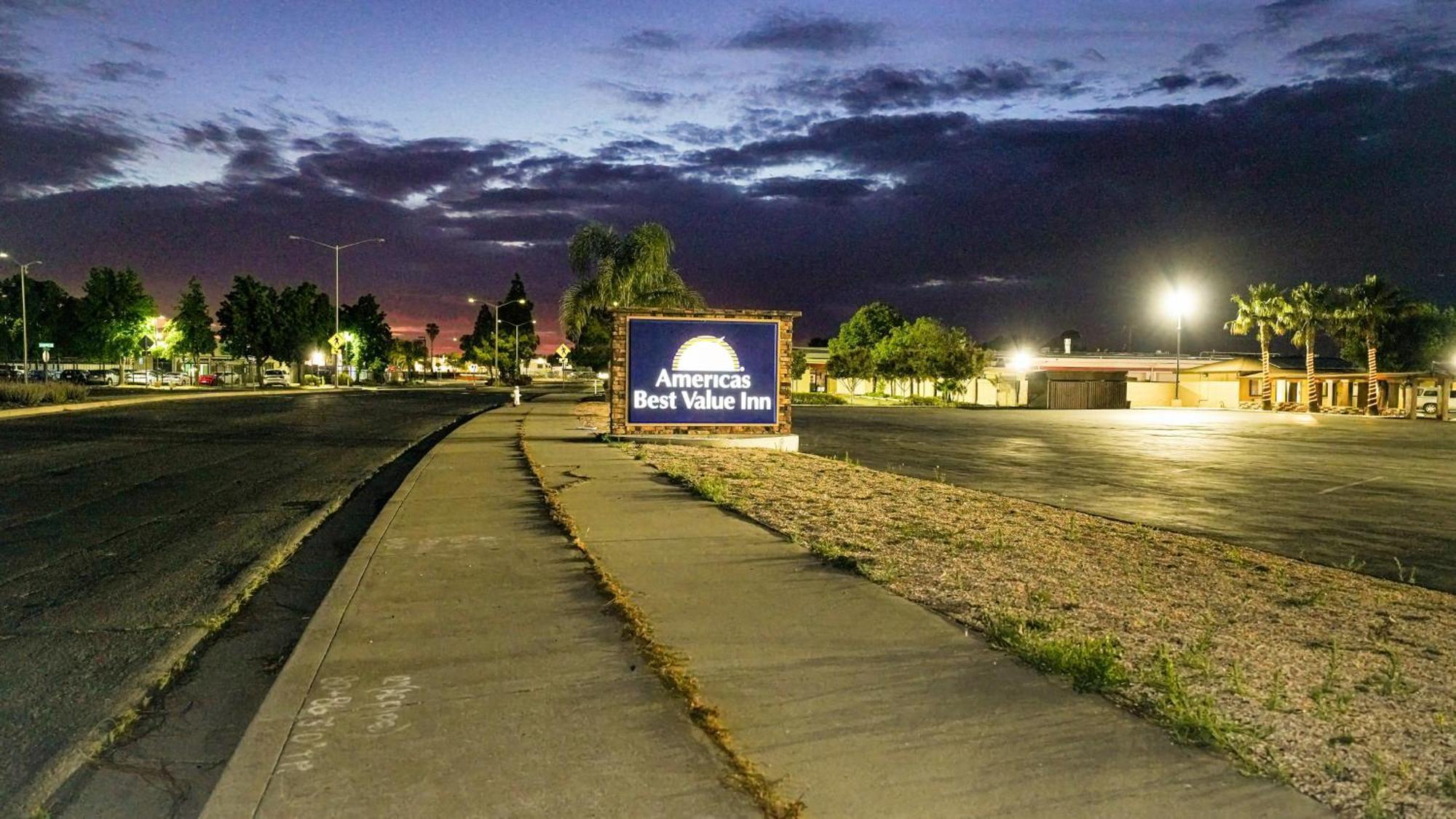 Americas Best Value Inn, Antioch Exteriör bild