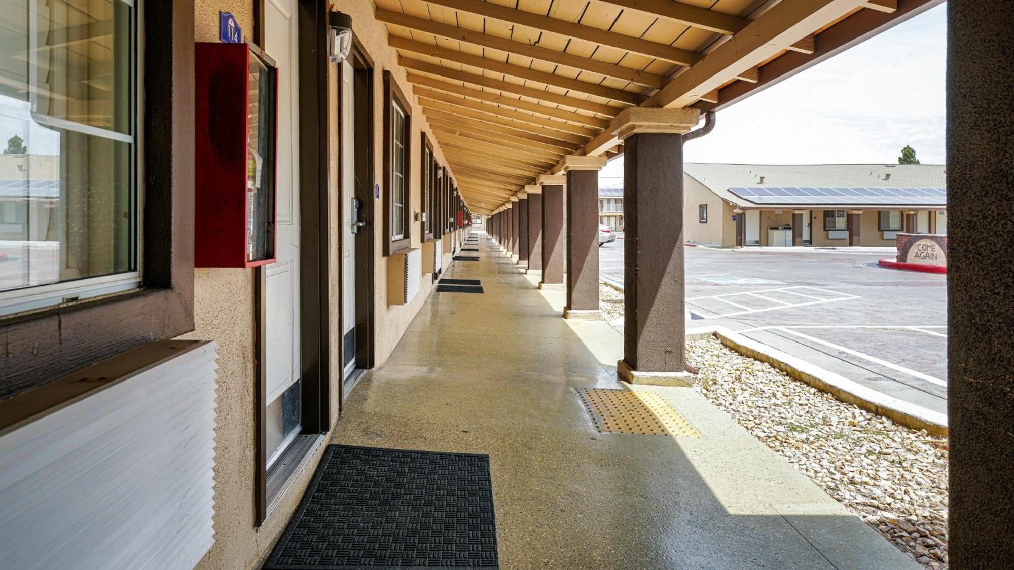 Americas Best Value Inn, Antioch Exteriör bild