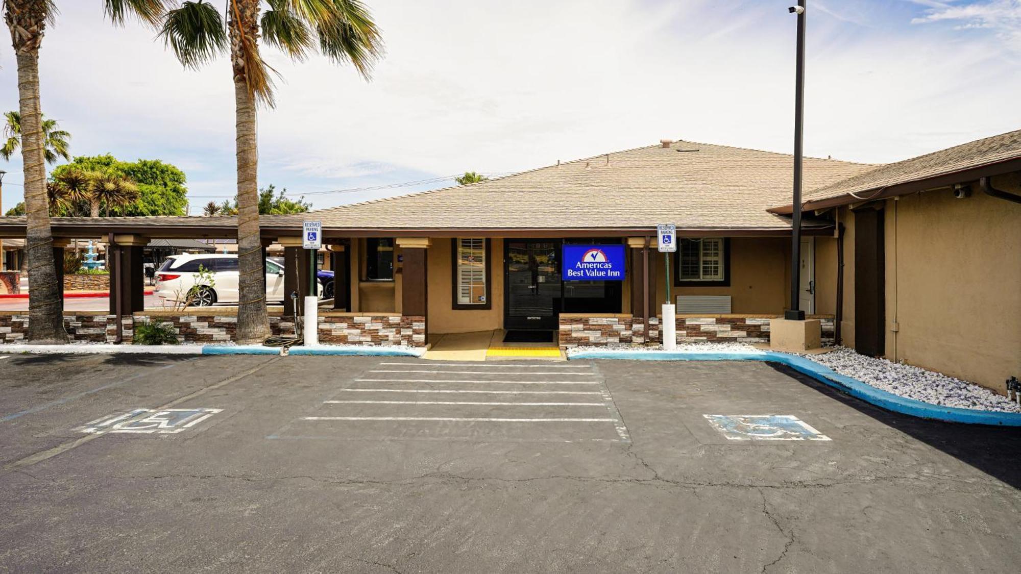 Americas Best Value Inn, Antioch Exteriör bild
