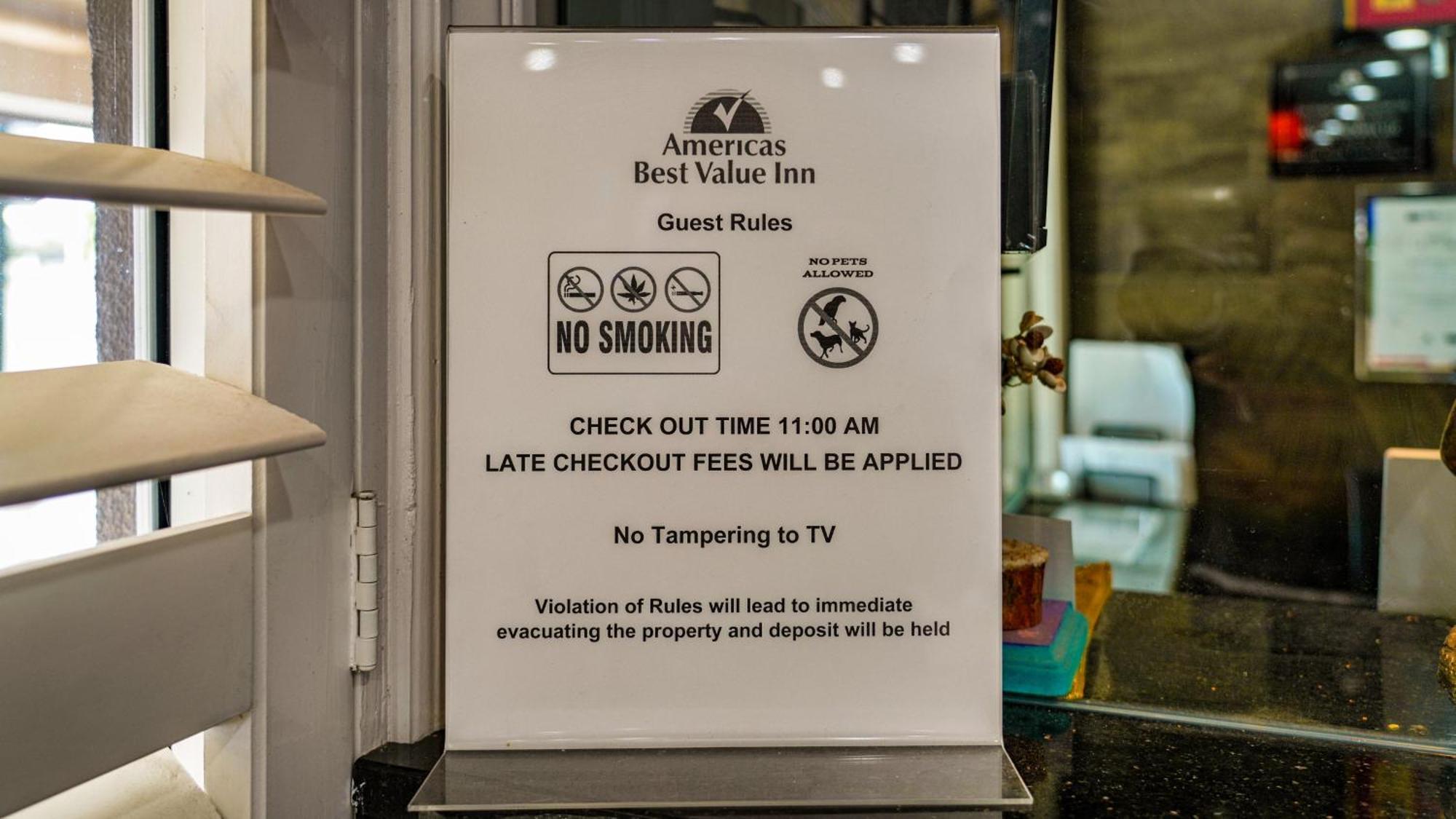 Americas Best Value Inn, Antioch Exteriör bild